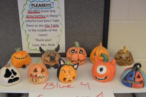 Ceramic Pumpkin Contest Down at Room 220!